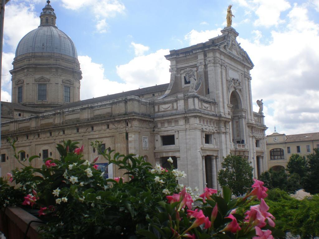 Piazza Degli Angeli Otel Assisi Dış mekan fotoğraf